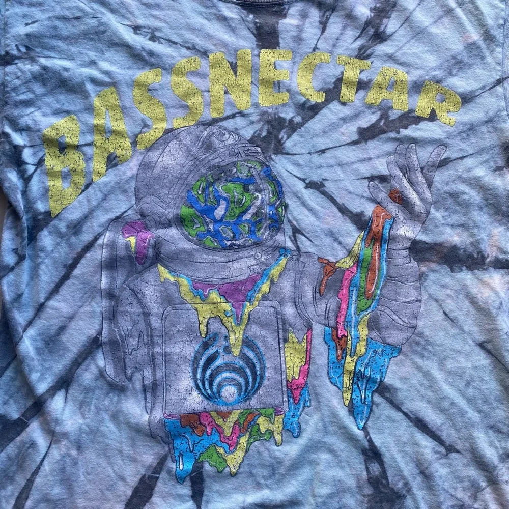 Bassnectar tshirt - Picture 3 of 3
